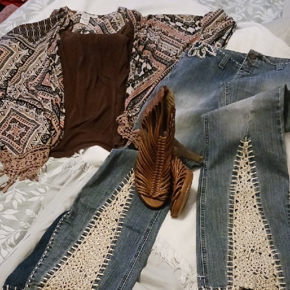 Boho Chic Ensemble with Denim and Fringe